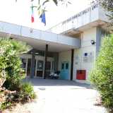�Era bello frequentare un luogo cos� verde, con piste da atletica, campi di basket e grandi auditorium - ricorda il 48enne Marco, ex studente del Lenoci -. Vista poi la presenza degli altri istituti pareva veramente di trovarsi in una sorta di �cittadella dello studio��
